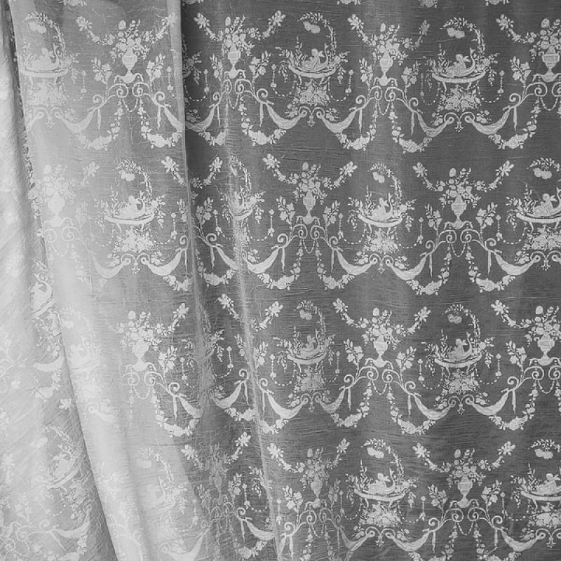AMOUR WHITE
